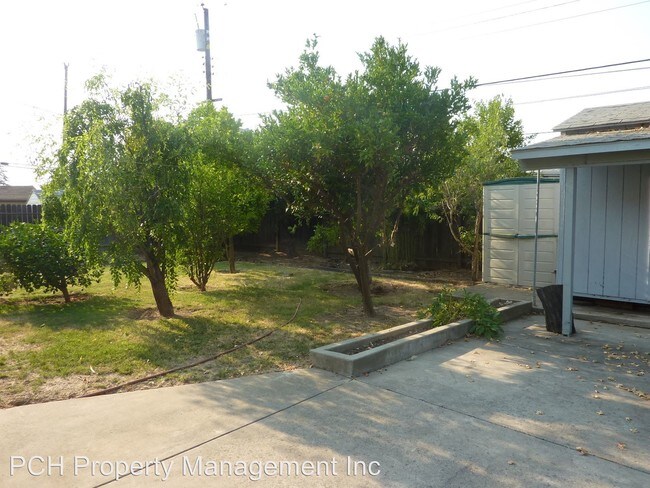 Building Photo - 3 br, 1 bath House - 2344 23rd Avenue