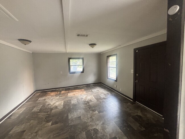 Foto del edificio - 301 College Ave