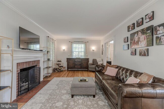 Foto del edificio - 3298 Arcadia Pl NW
