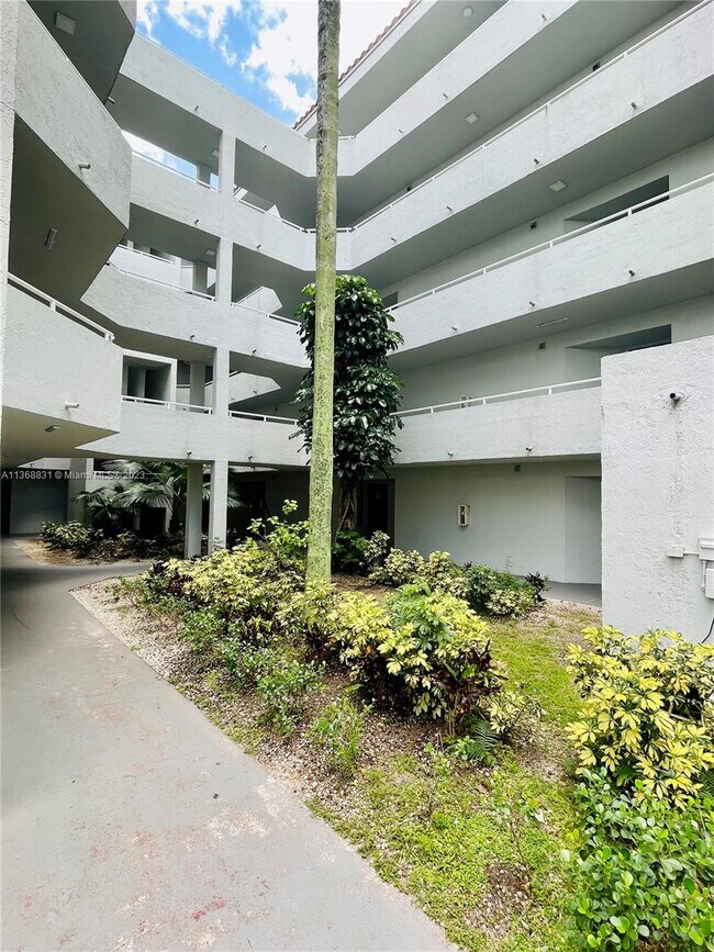 Foto del edificio - 8205 SW 152nd Ave