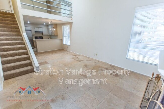 Building Photo - 1717 E Union Hills Dr