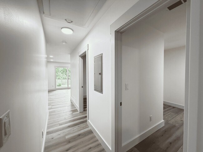 Foto del edificio - 2177 McAfee Rd