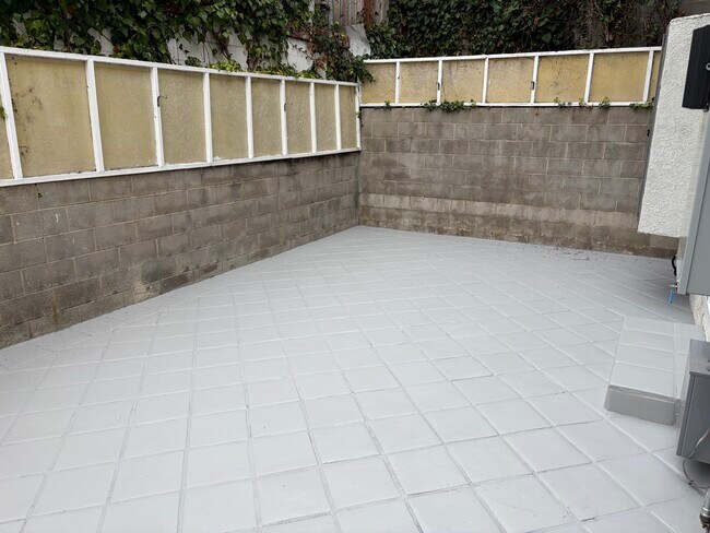 ¡Gran patio privado! - 2346 Kerwood Ave