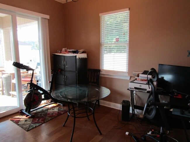 Foto del edificio - 308 Glenridge Dr