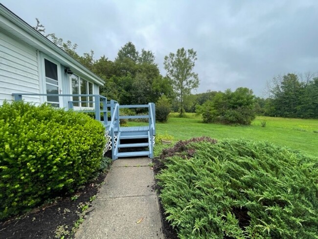 Building Photo - Ithaca Single Family Home