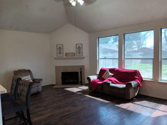 Photo - 2719 Whitinham Dr (Houston, TX) House
