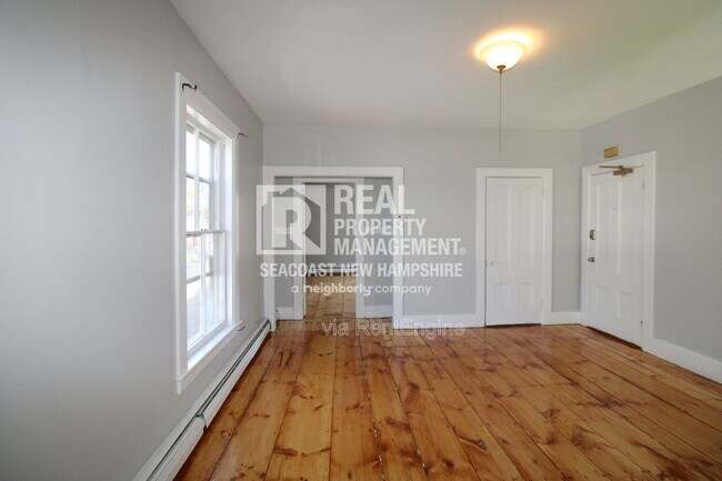 Building Photo - 40 Grove St