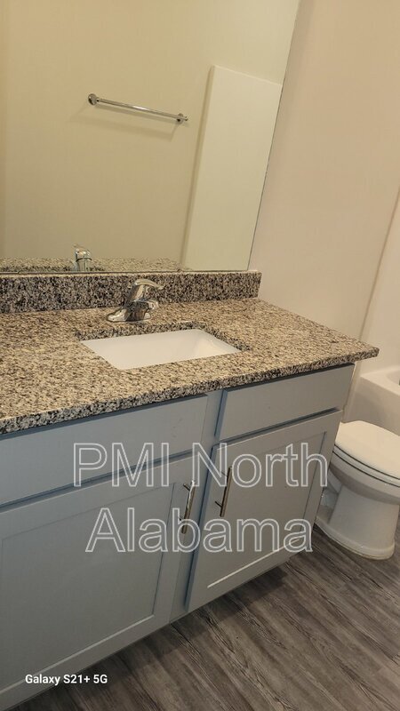 Building Photo - 3209 Jordan Farm Cir