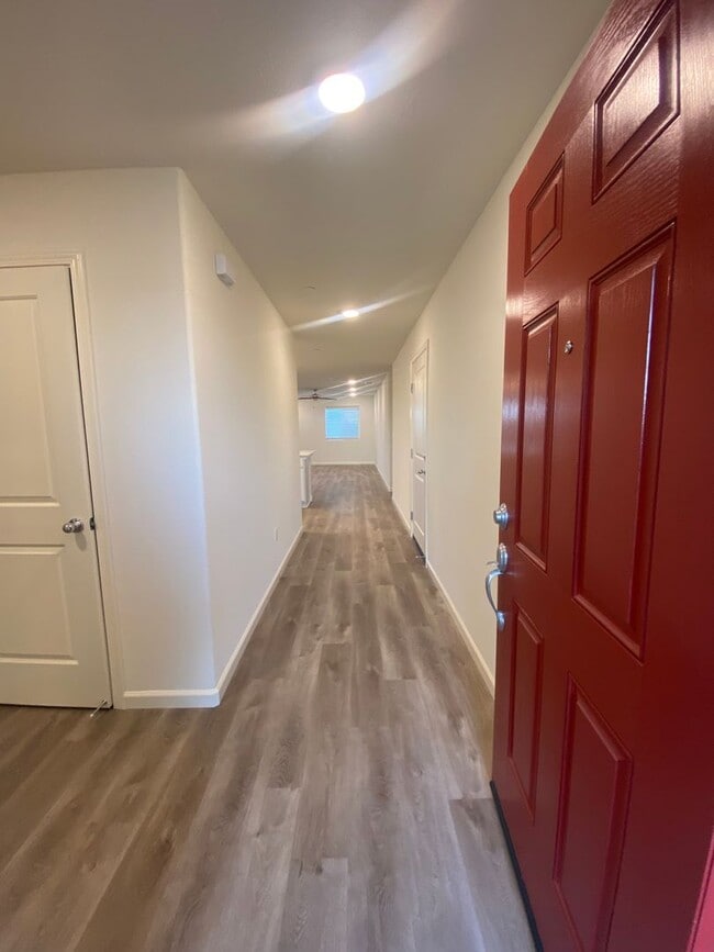 Beautiful 4 Bedroom Home Available Now! House Rental in Visalia, CA