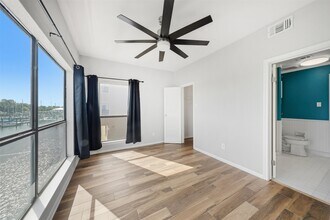 Building Photo - 793 Davis Rd