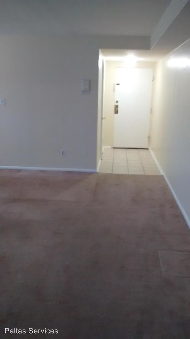 Building Photo - 4053 Warrensville Center Rd