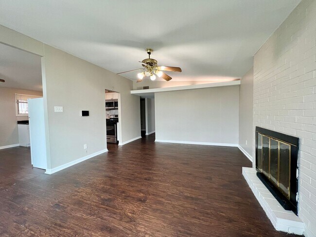 Foto del edificio - Charming 3-bedroom, 1-bath home located in Florissant