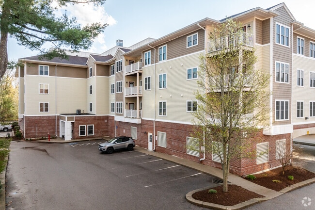 Franklin Center Commons