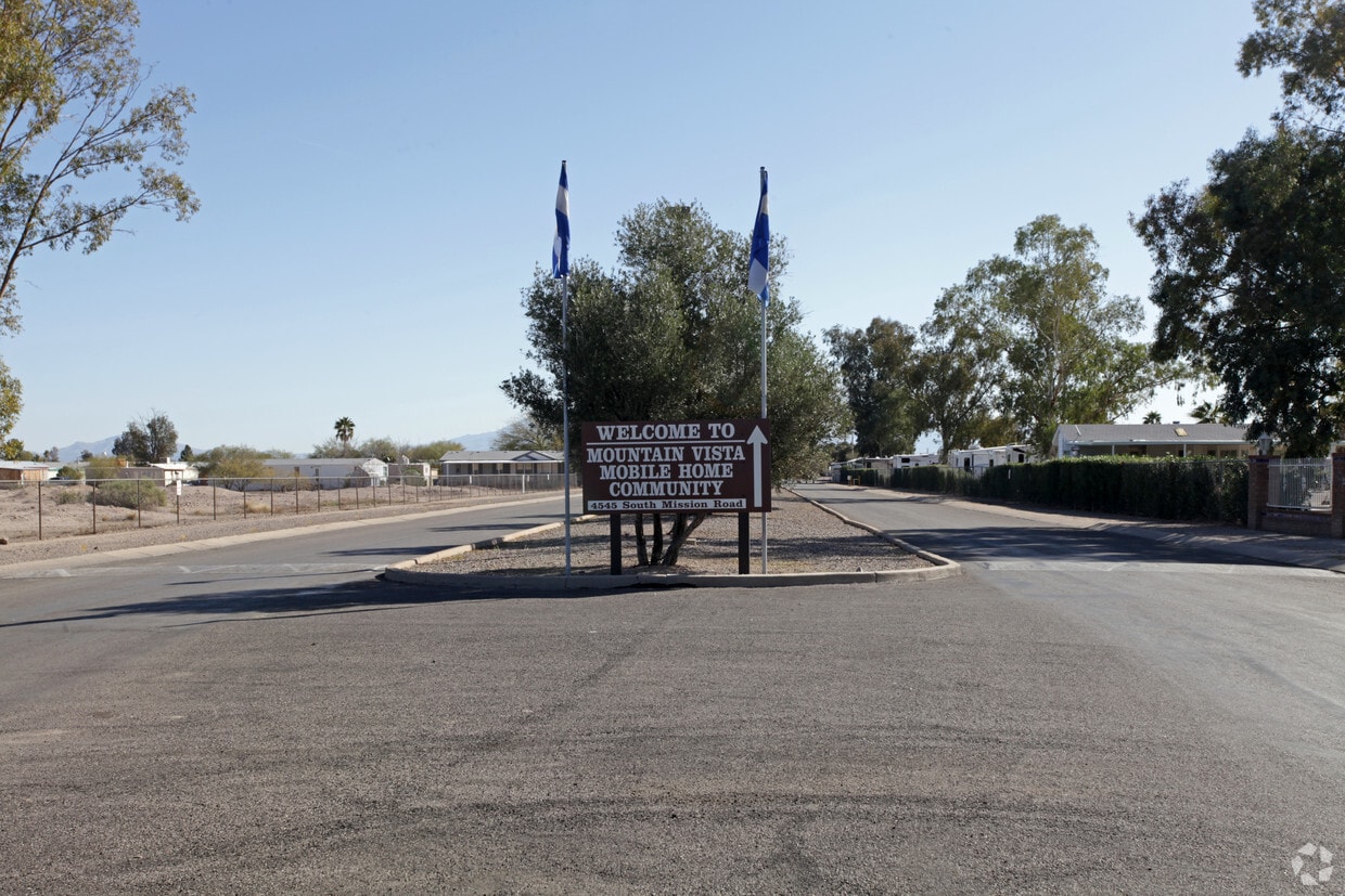 Mountain Vista Apartments in Tucson, AZ