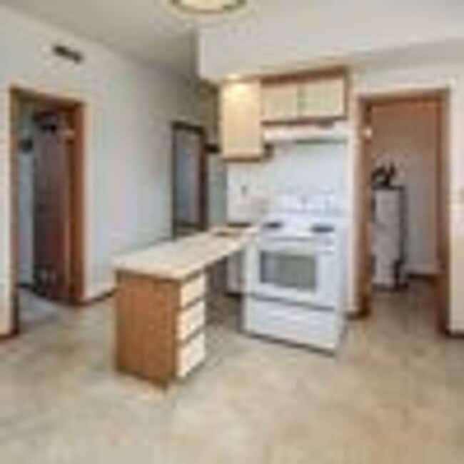 Foto del edificio - 2420/2422 E Street