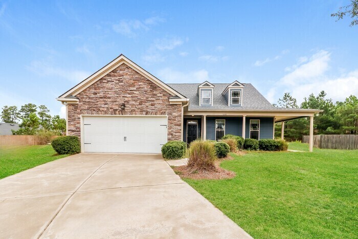 Foto principal - 1220 Tyler Woods Dr