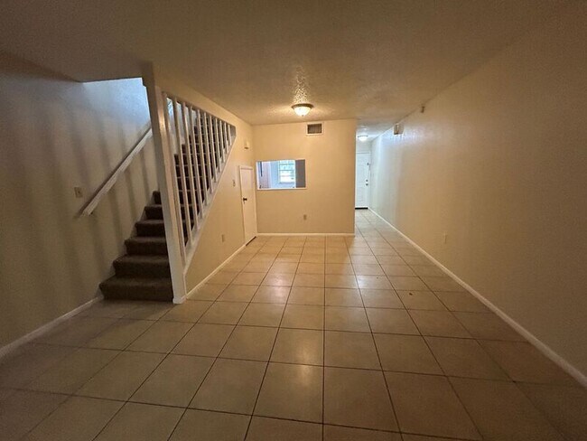 Foto del edificio - 1051 Spirit Lake Rd