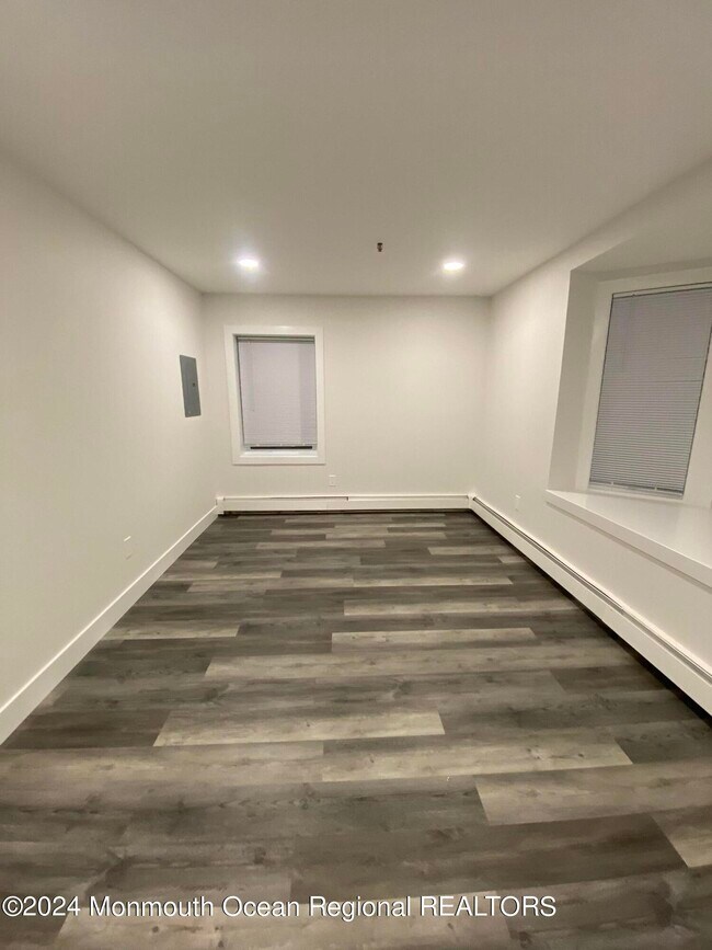Foto del edificio - 1140 Corlies Ave