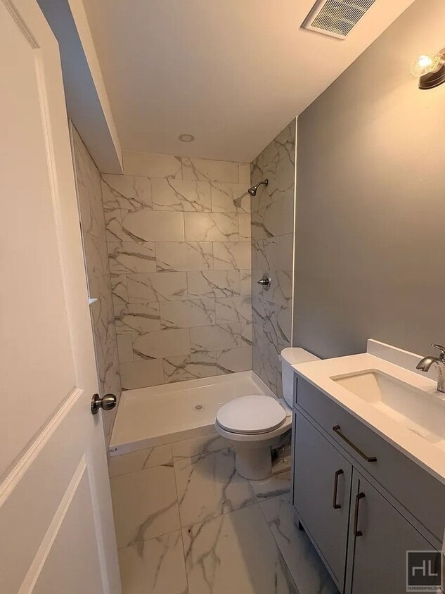 Building Photo - 31 Cunard Ave