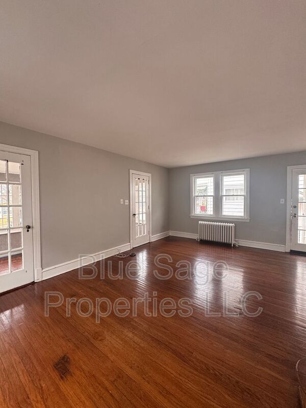 Foto del edificio - 210 W Dupont St