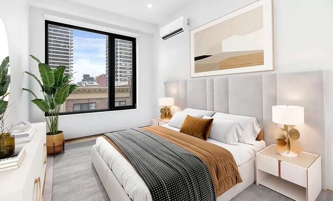 Foto del edificio - 215 East 124th Street