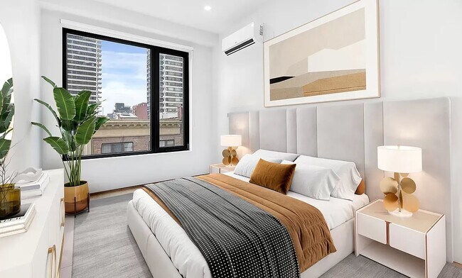 Building Photo - 215 East 124th Street