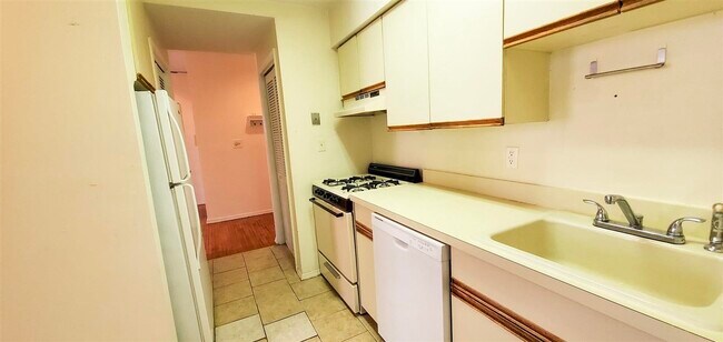 Foto del edificio - 227 Adams St