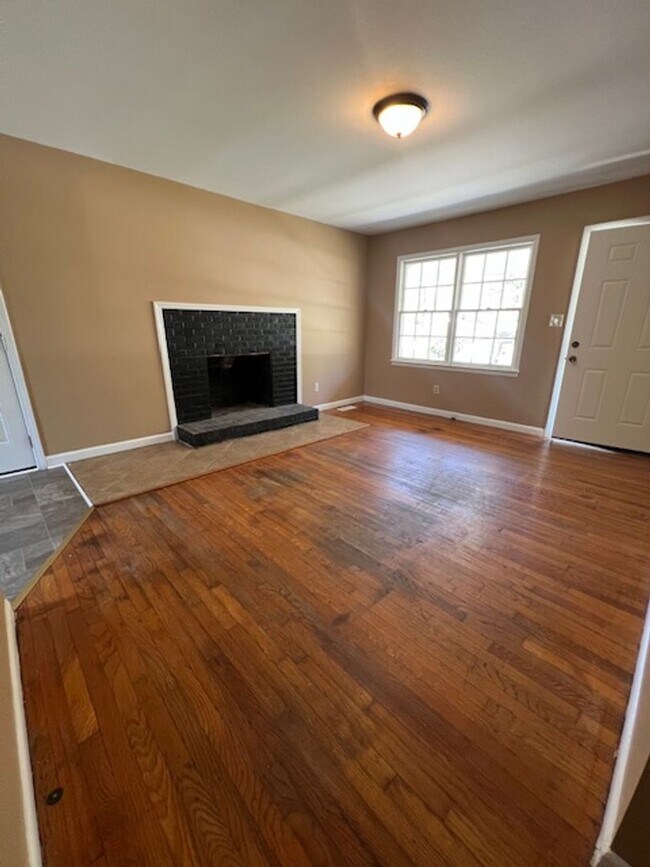 Foto del edificio - 3 Bedroom, 1 Bath Home in Harlem