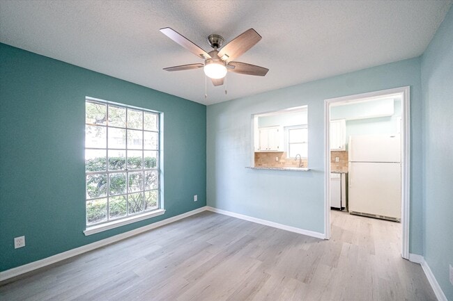 Foto del edificio - 2574 Marilee Ln