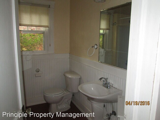 Building Photo - 2 br, 1 bath House - 1780 Hayes St