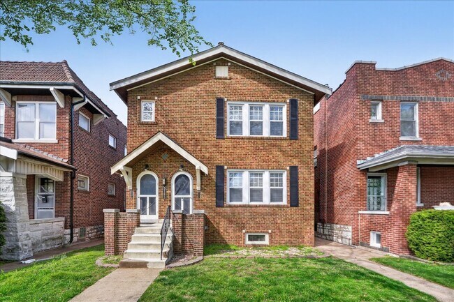 Building Photo - 5185 Goethe Ave