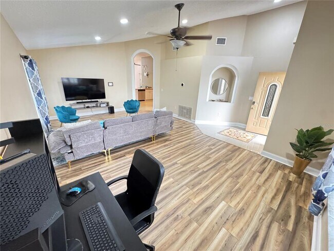 Foto del edificio - 1306 Casterton Cir
