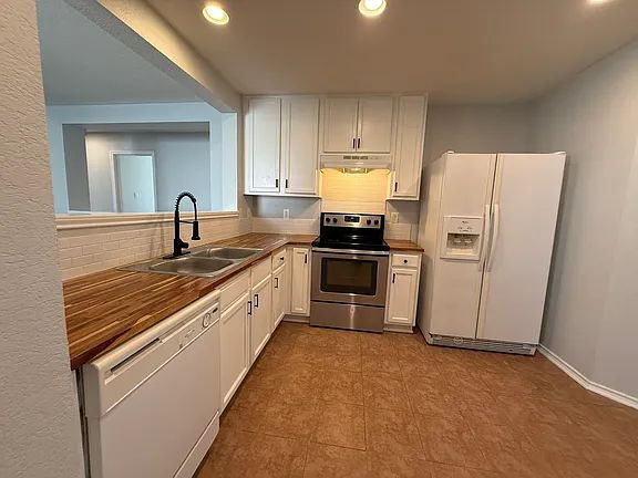Building Photo - "Charming 4-Bedroom Retreat on New Country Rd in Kyle, TX – Spacious Living with 2 Full Baths!"