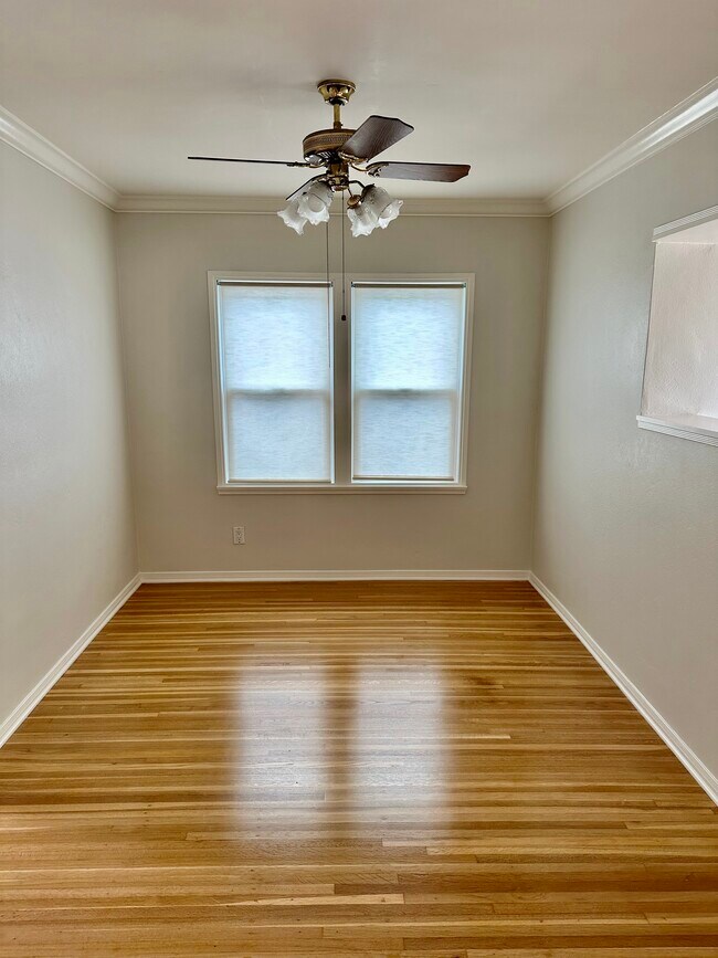 dining room - 1605 Cabrillo Ave