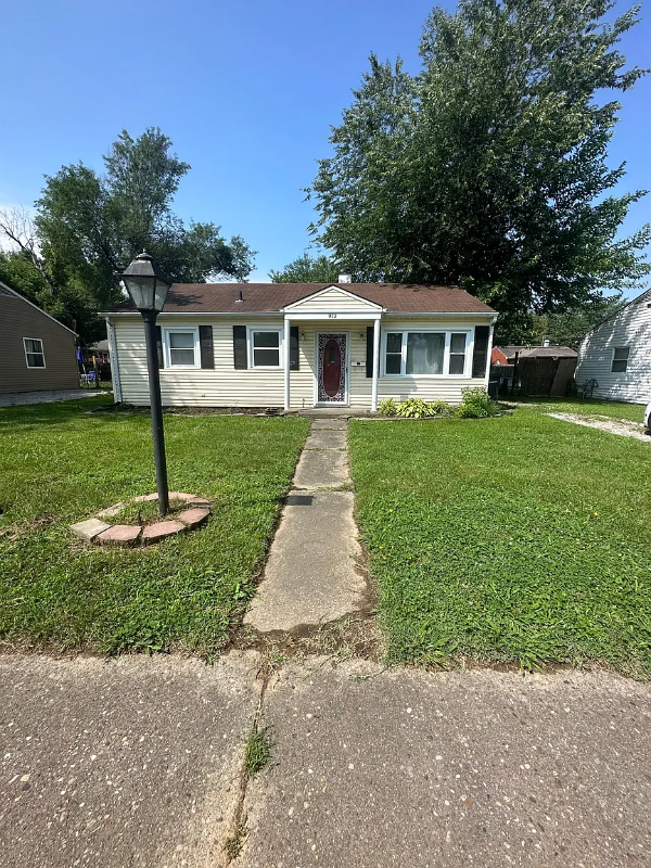 Primary Photo - 913 Sharon Dr