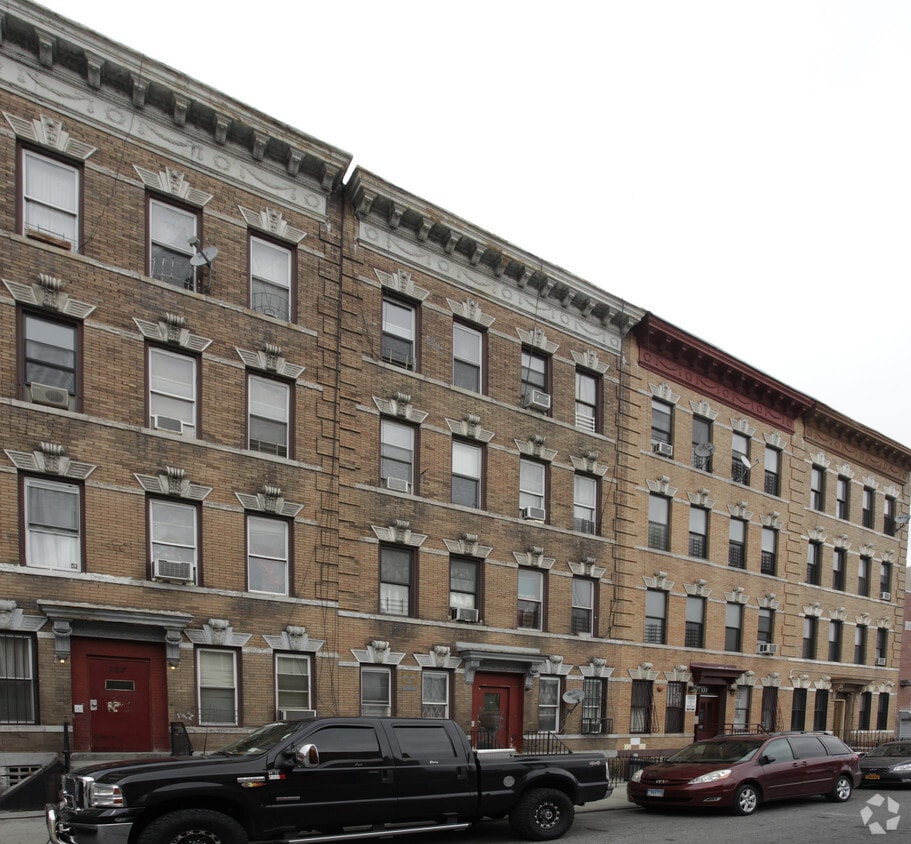 Foto principal - 129 Thames St