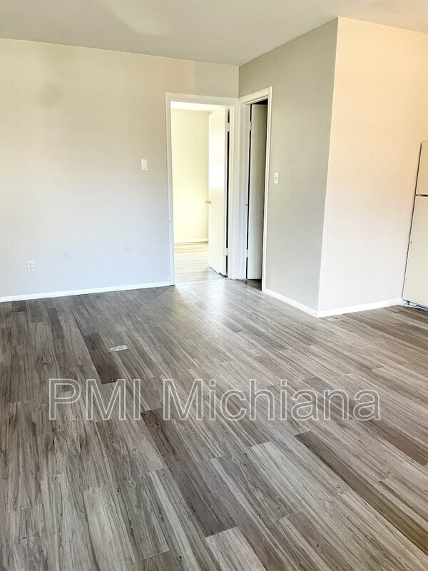 Foto del edificio - 2124 Lathrop St