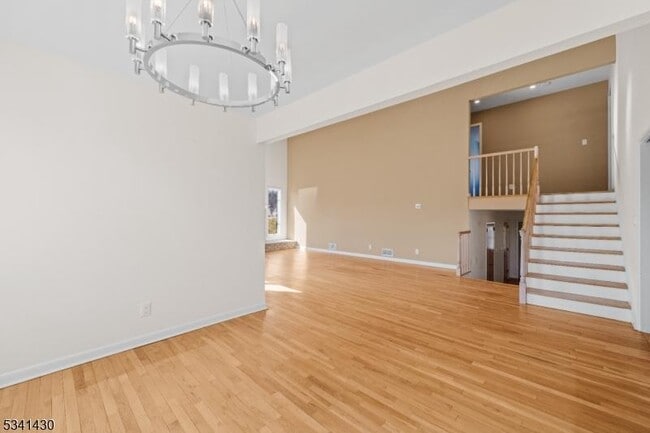 Building Photo - 33 Normandy Rd