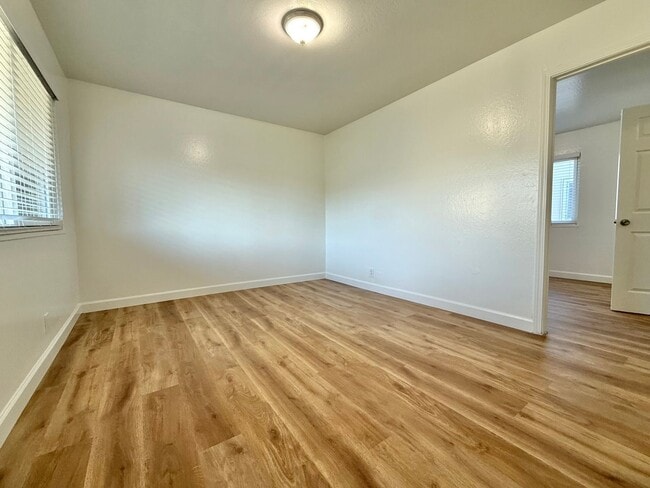 Foto del edificio - 505 Pierce Rd