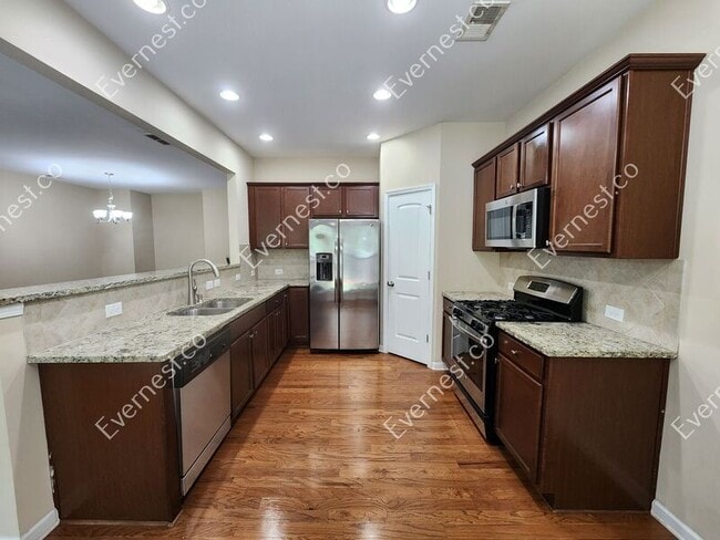Building Photo - 6130 Shiloh Woods Drive