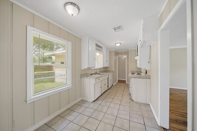 Foto del edificio - 728 22nd Ave N