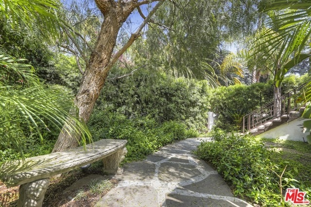 Building Photo - 2145 Hollyridge Loop