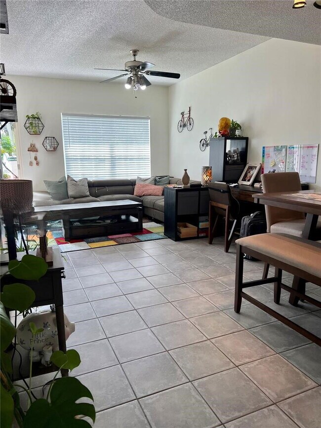 Photo - 271 Duval Ct House