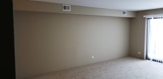 Living room - 8 Oak Creek Dr
