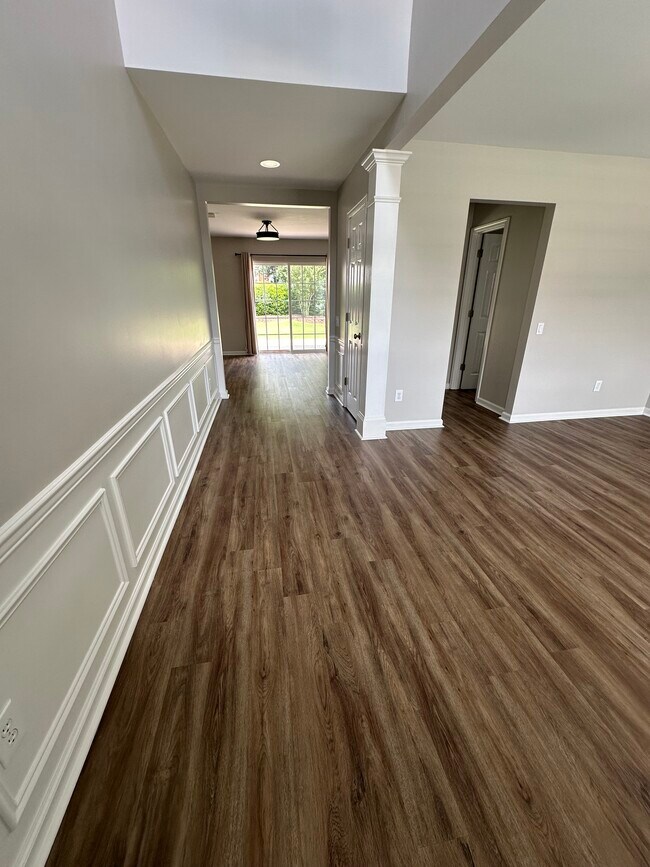 Building Photo - 12147 Bobhouse Dr