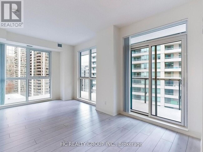 Building Photo - 4955 Yonge St