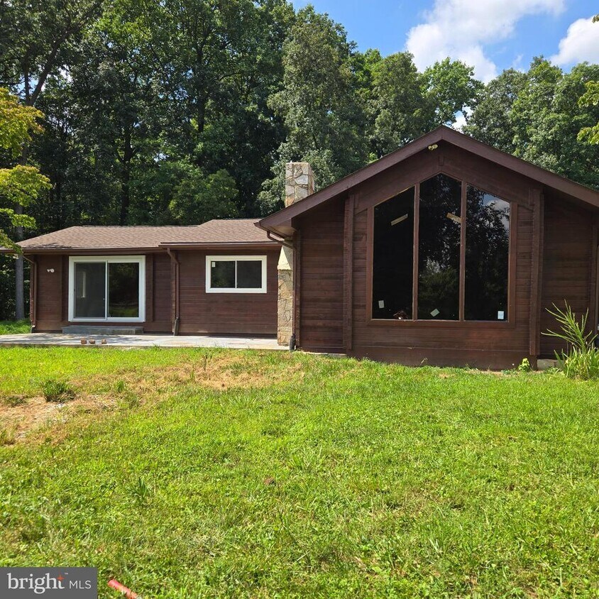 Foto principal - 5545 Broadwater Ln