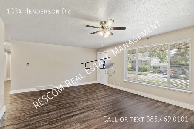 Building Photo - 1334 Henderson Dr