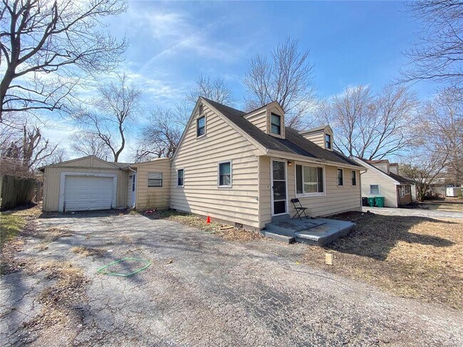 Foto del edificio - 1208 Redman Blvd, Saint Louis, MO 63138