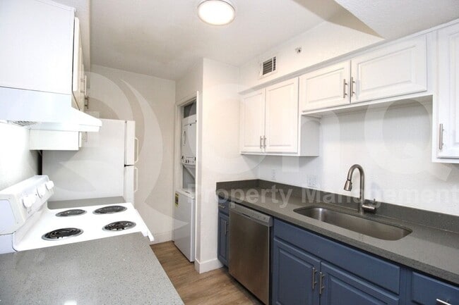 Foto del edificio - 4308 N Longview Ave